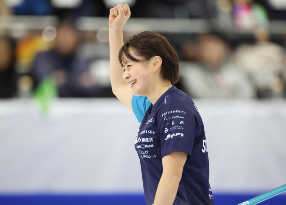 　フォルティウス戦、会心のショットを決め喜ぶＳＣ軽井沢クラブ・上野結生（撮影・吉澤敬太）