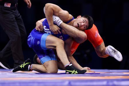 レスリング石黒、初のメダル確定　世界選手権８６キロ級決勝へ
