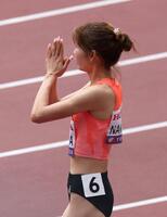 　レース後、結果の表示を見守る中島ひとみ（撮影・石井剣太郎）