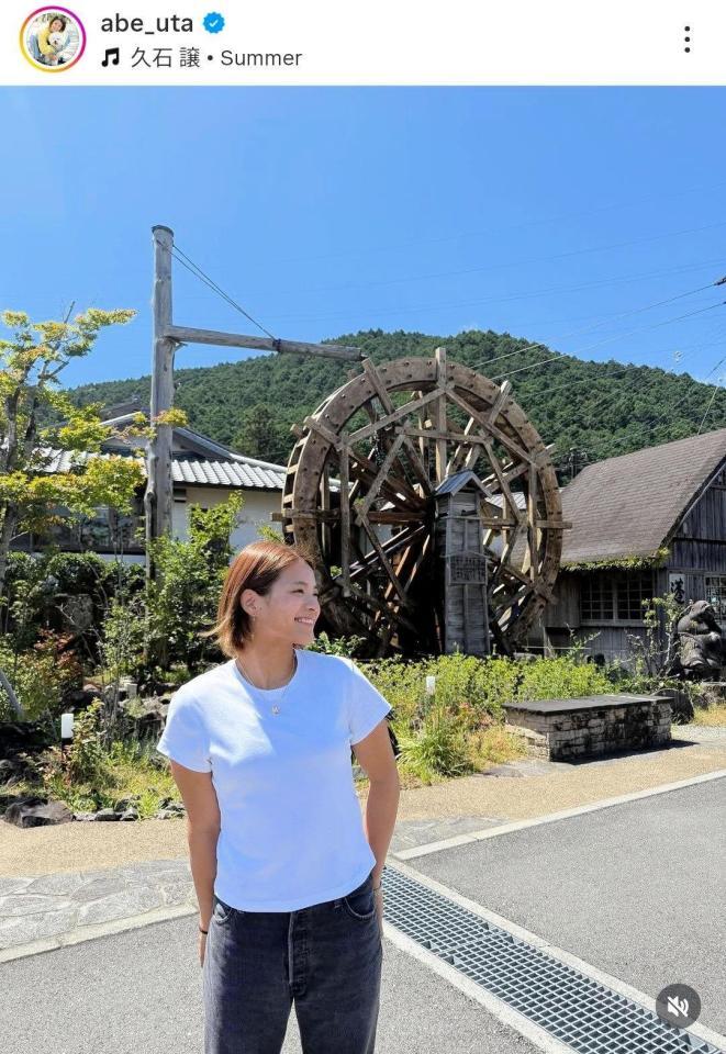 　阿部詩のインスタグラム（ａｂｅ＿ｕｔａ ）より