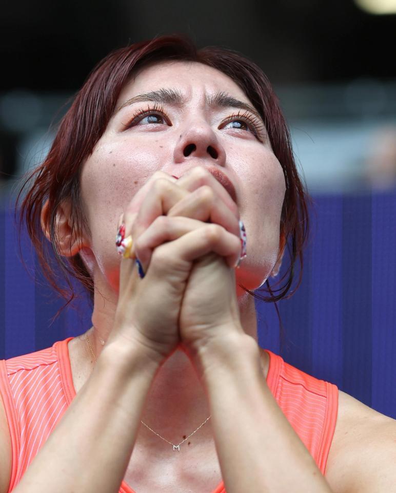 　女子１００メートル障害予選、予選通過を祈る福部真子