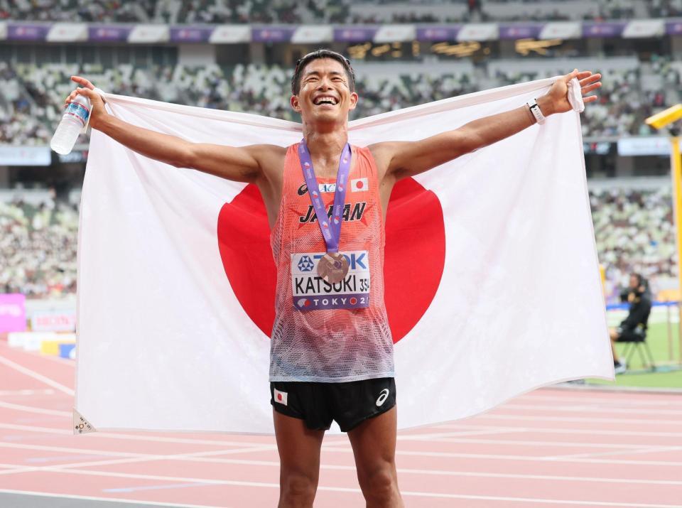 　３５キロ競歩で銅メダルを獲得した勝木隼人＝１３日