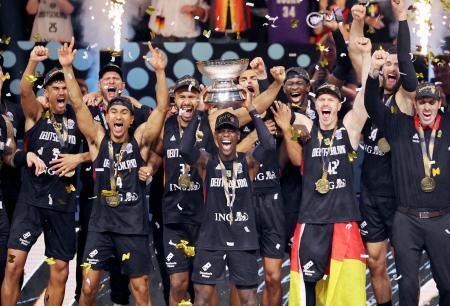 バスケ、ドイツが２度目の優勝　欧州選手権、トルコを退ける