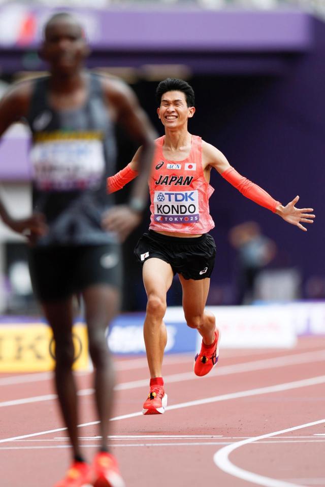 ゴールする近藤亮太