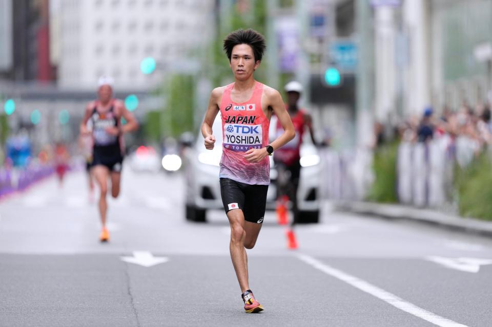 　力走する吉田祐也