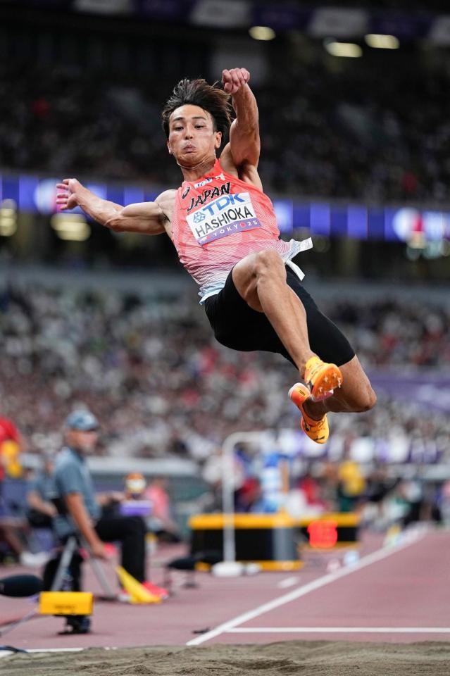 　跳躍する橋岡優輝