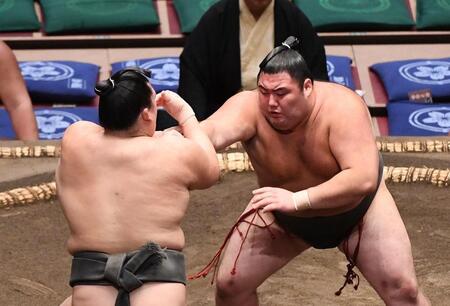 注射で苦悶の力士、海真が表情一変で幕下初白星「これで喜んではいられない」【大相撲秋場所】