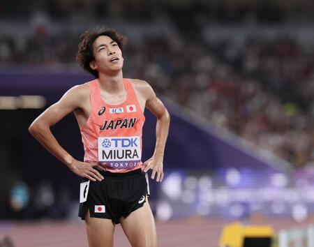 　男子３０００メートル障害決勝で８位の三浦龍司＝１５日