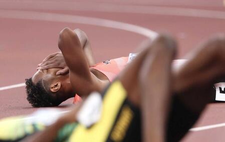 【写真】涙が止まらない　メダル届かず５位に終わり号泣する村竹ラシッド