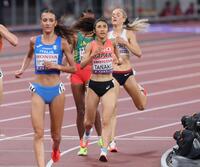 　女子５０００メートル予選を突破した田中希実（中央）＝撮影・石井剣太郎