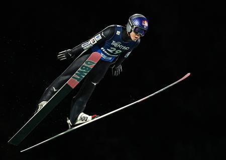 　ＧＰジャンプ男子個人第８戦で優勝した小林陵侑＝バルディフィエメ（共同）