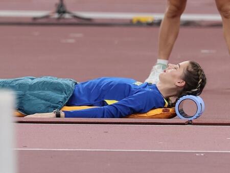 　女子走り高跳び決勝に臨むマフチフ（撮影・石井剣太郎）