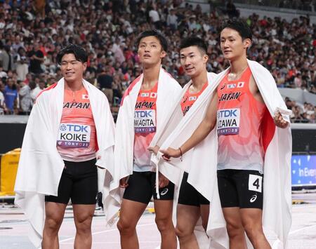 　メダルを逃した（左から）小池祐貴、栁田大輝、桐生祥秀、鵜沢飛羽（撮影・石井剣太郎）