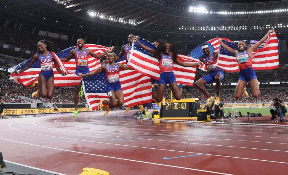 　４００メートルリレーで男女ともに金メダルを獲得したアメリカ（撮影・石井剣太郎）