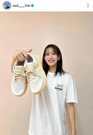 　松山奈未のインスタグラム（ｎａ３＿＿＿＿＿７ｍｉ）より 