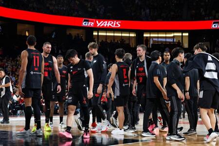 　開幕戦で宇都宮に敗れたＡ東京の選手たち