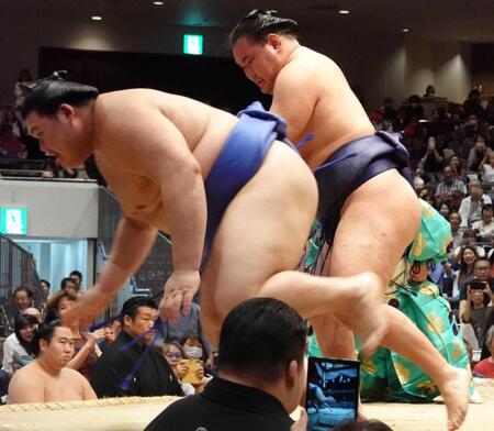 豊昇龍が3年ぶり2度目V 大の里に秋場所のリベンジ果たす「九州場所に向けて頑張っていきたい」