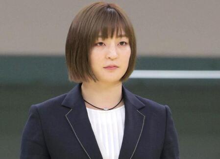 「可愛いすぎんねん」角田夏実 サウジで柔道交流 レアな民族衣装姿「何を着てもお似合い」「交流素晴らしい」