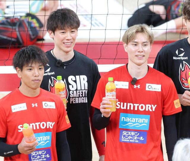 サントリー・高橋藍 ペルージャ・石川祐希に宣戦布告 世界一へ「今の