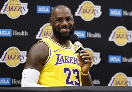 Ｌ・ジェームズは開幕戦欠場　レーカーズ、約３週間離脱