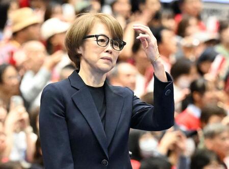 　ＮＥＣ川崎に敗れ、悔しそうなＳＡＧＡ久光・中田監督