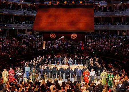 　34年ぶりとなる大相撲ロンドン公演が開幕したロイヤル・アルバート・ホールの館内＝15日（共同）