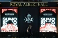 　大相撲ロンドン公演が開催されるロイヤル・アルバート・ホールの電光掲示＝14日（共同）