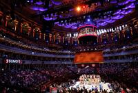 　ロイヤル・アルバート・ホールで開幕した大相撲ロンドン公演で行われた幕内土俵入り（共同）