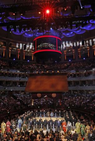 【写真】若元春の表情からにじみ出るワクワク感ｗｗｗ楽しみまくりのロンドン聖地巡礼