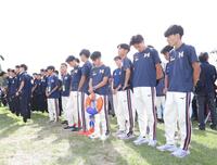 　予選会で１１位となり、肩を落とす法大の選手ら（撮影・西岡正）