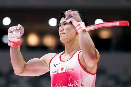 橋本暫定トップ、岡は低調　男子予選、世界体操が開幕