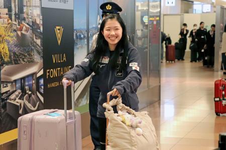 中井亜美「自信持っていい」　フィギュアＧＰから帰国