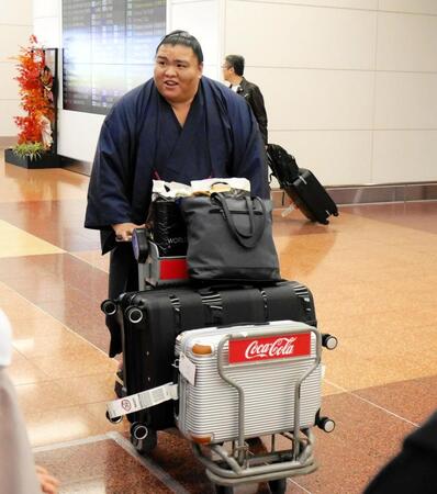 　帰国した御嶽海