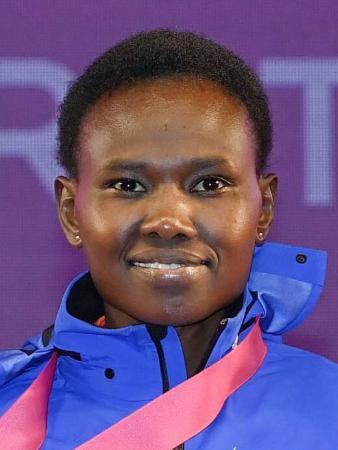 世界記録保持者が３年停止　女子マラソン、禁止薬物で