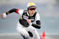 　女子３０００メートルで滑走する高木美帆