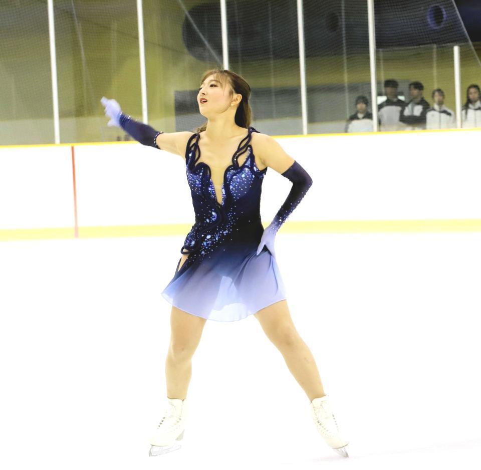 　ＳＰの演技をする坂本花織（撮影・中野裕美子）