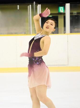 坂本花織が全兵庫選手権優勝　地元の声援に笑顔　三宅咲綺は２位、男子は壷井達也がＶ