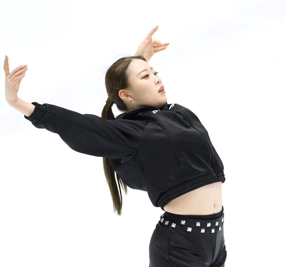 　アイスダンスの練習を行う紀平梨花（撮影・中田匡峻）