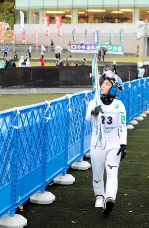 高梨沙羅は１１年連続表彰台逃す「飛躍的によくなれないのがもどかしい」道具には手応え「セッティング見つかった」