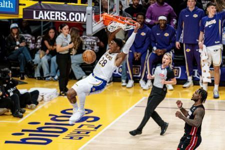 八村１５得点、レーカーズ３連勝　米プロバスケＮＢＡ