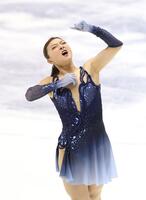 　ＳＰで演技を終え、渾身のガッツポーズを見せる坂本花織（撮影・中田匡峻）