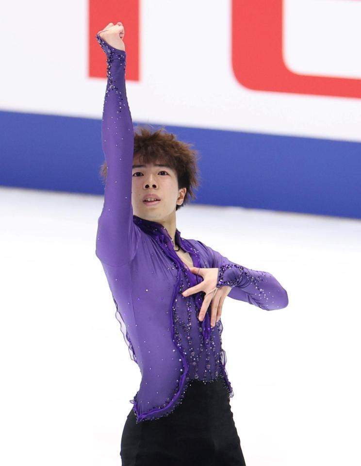 　ＳＰで演技を披露する佐藤駿（撮影・中田匡峻）