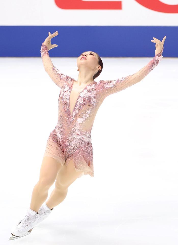 　ＳＰで演技を披露する樋口新葉（撮影・中田匡峻）