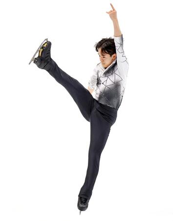 　男子ＳＰで演技を披露する鍵山優真（撮影・中田匡峻）