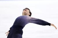 　男子フリーで演技をする鍵山優真（撮影・中田匡峻）