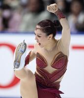 　女子フリーで演技をする樋口新葉（撮影・中田匡峻）