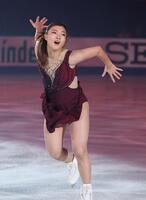 　エキシビションで演技をする坂本花織（撮影・中田匡峻）