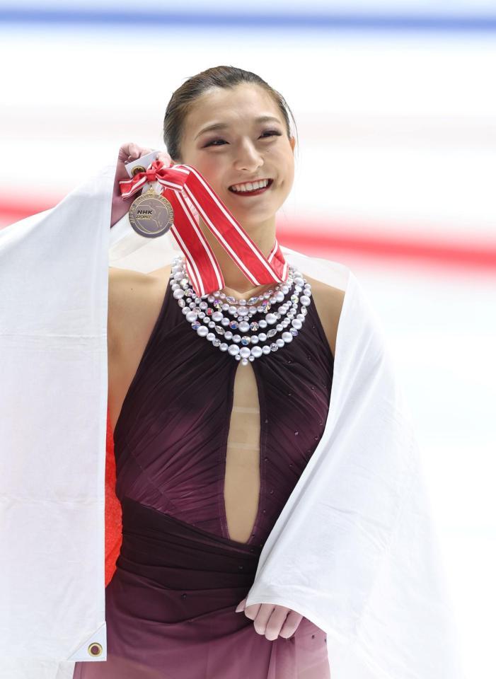 　女子シングルで優勝した坂本花織＝８日