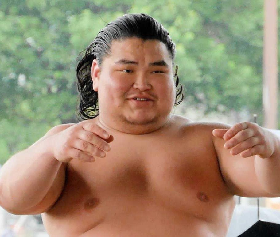 　バトツェツェゲ・オチルサイハン