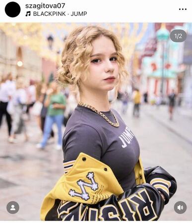 【写真】息をのむ衝撃の透明感 ザギトワに超絶キュートな5歳下の妹がいた